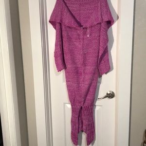 Mermaid Tail Pink Knit Snuggle wrap purchased Euro